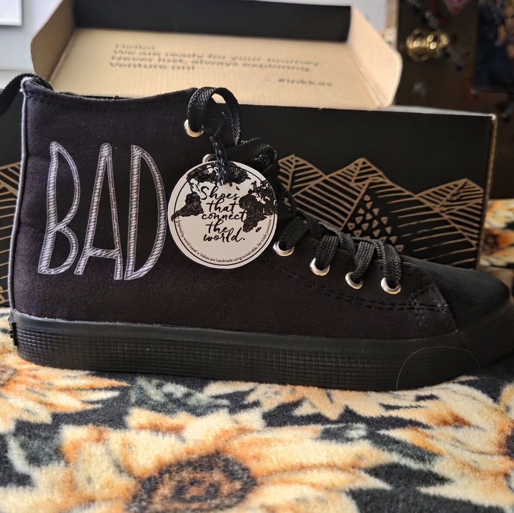 Inkkas Black High-Tops